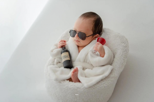 代怀包生男孩医院宝宝耳朵进水了怎么办